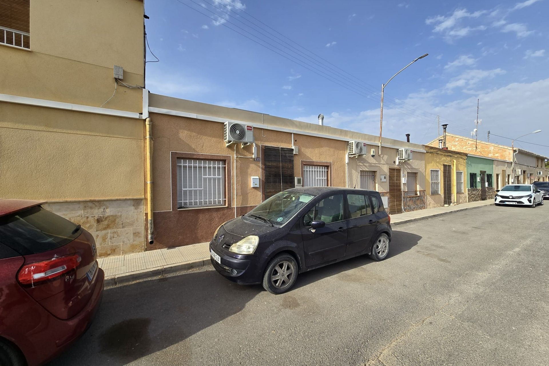 Revente - Maison mitoyenne -
Pinoso