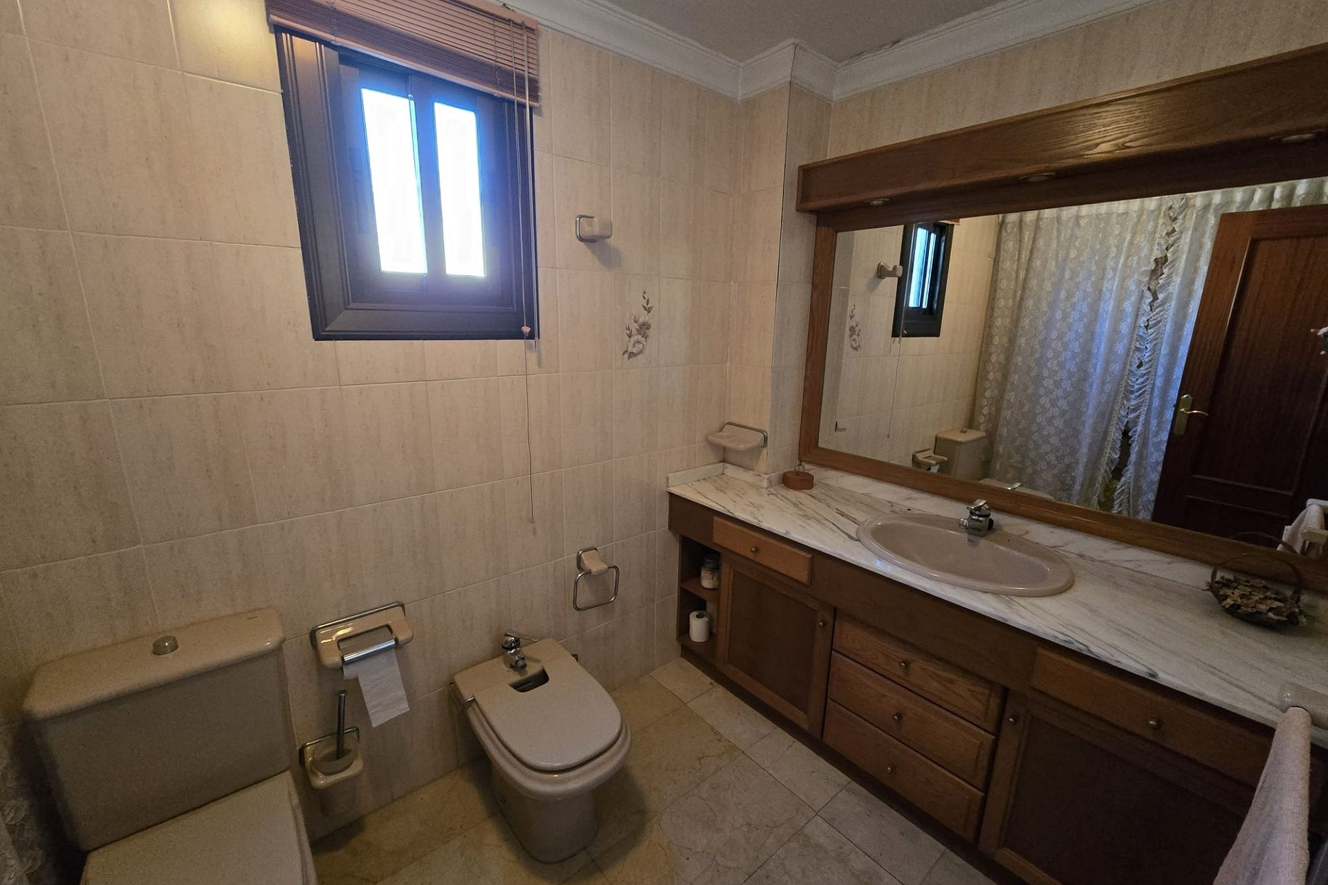 Revente - Maison mitoyenne -
Salinas