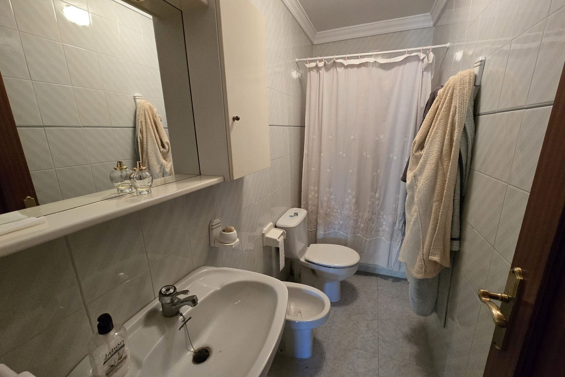 Revente - Maison mitoyenne -
Salinas