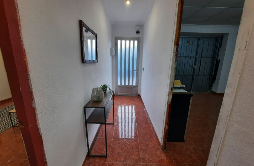 Revente - Maison mitoyenne -
Salinas