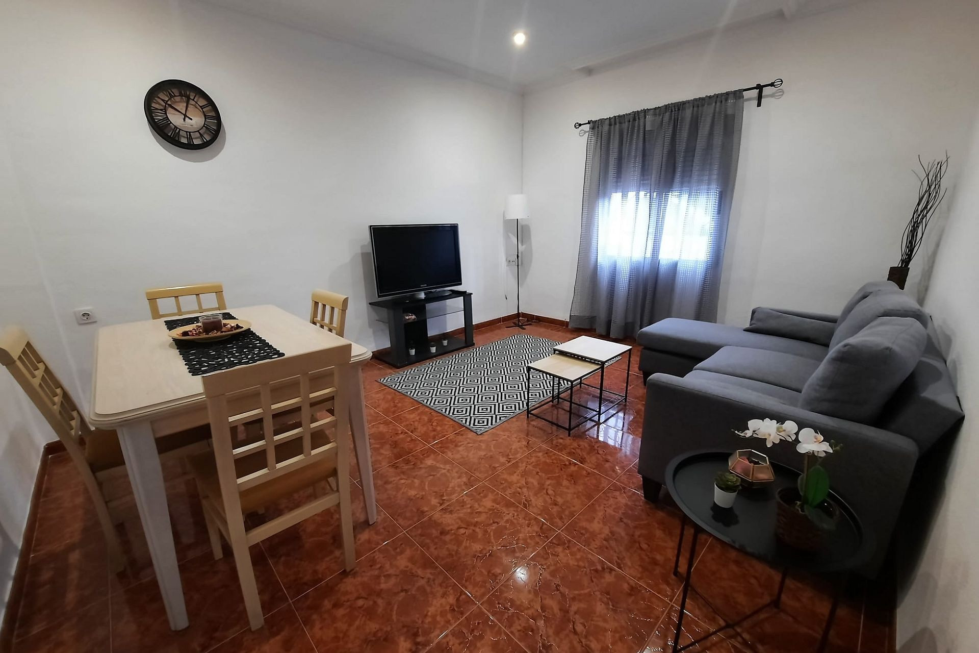 Revente - Maison mitoyenne -
Salinas