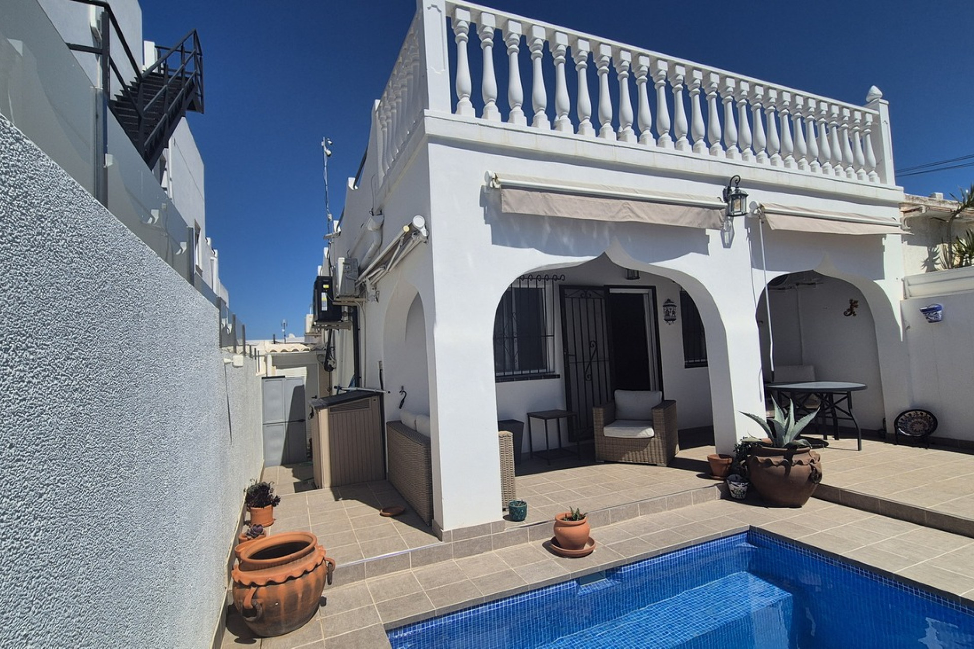 Revente - Maison mitoyenne -
San Miguel de Salinas - Inland
