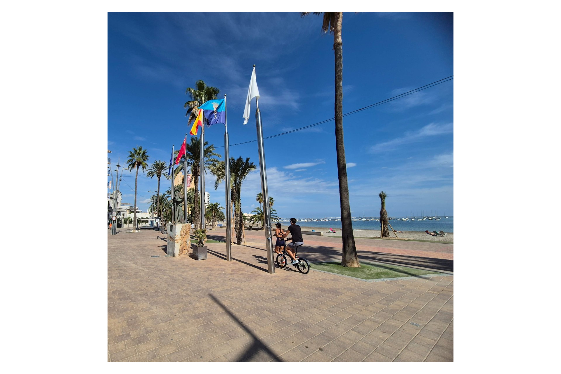 Revente - Maison mitoyenne -
Santiago de La Ribera - Santiago de La Ribera - Town