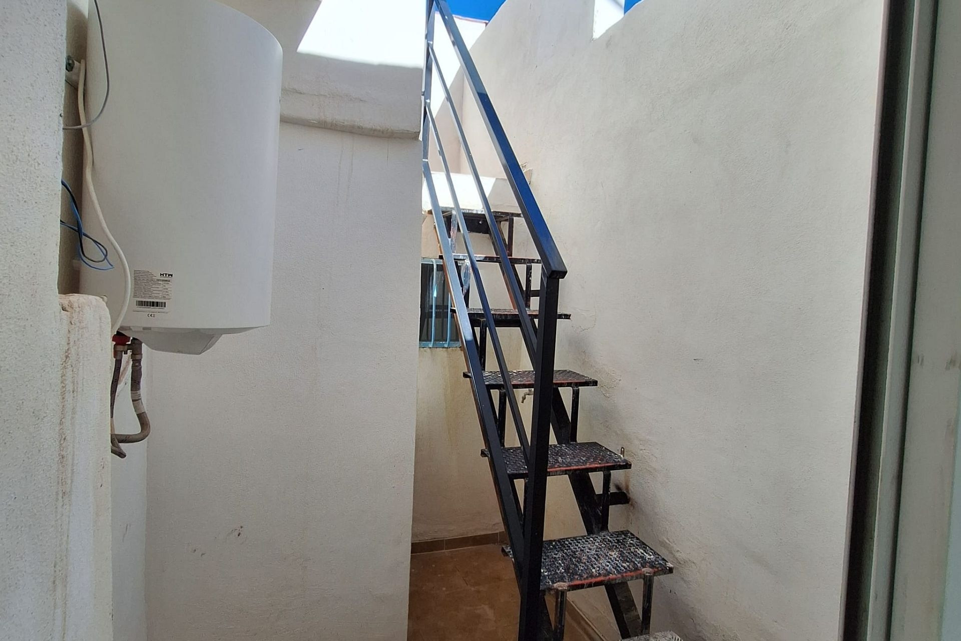 Revente - Maison mitoyenne -
Sax