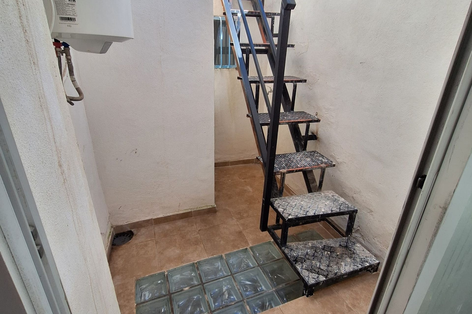 Revente - Maison mitoyenne -
Sax