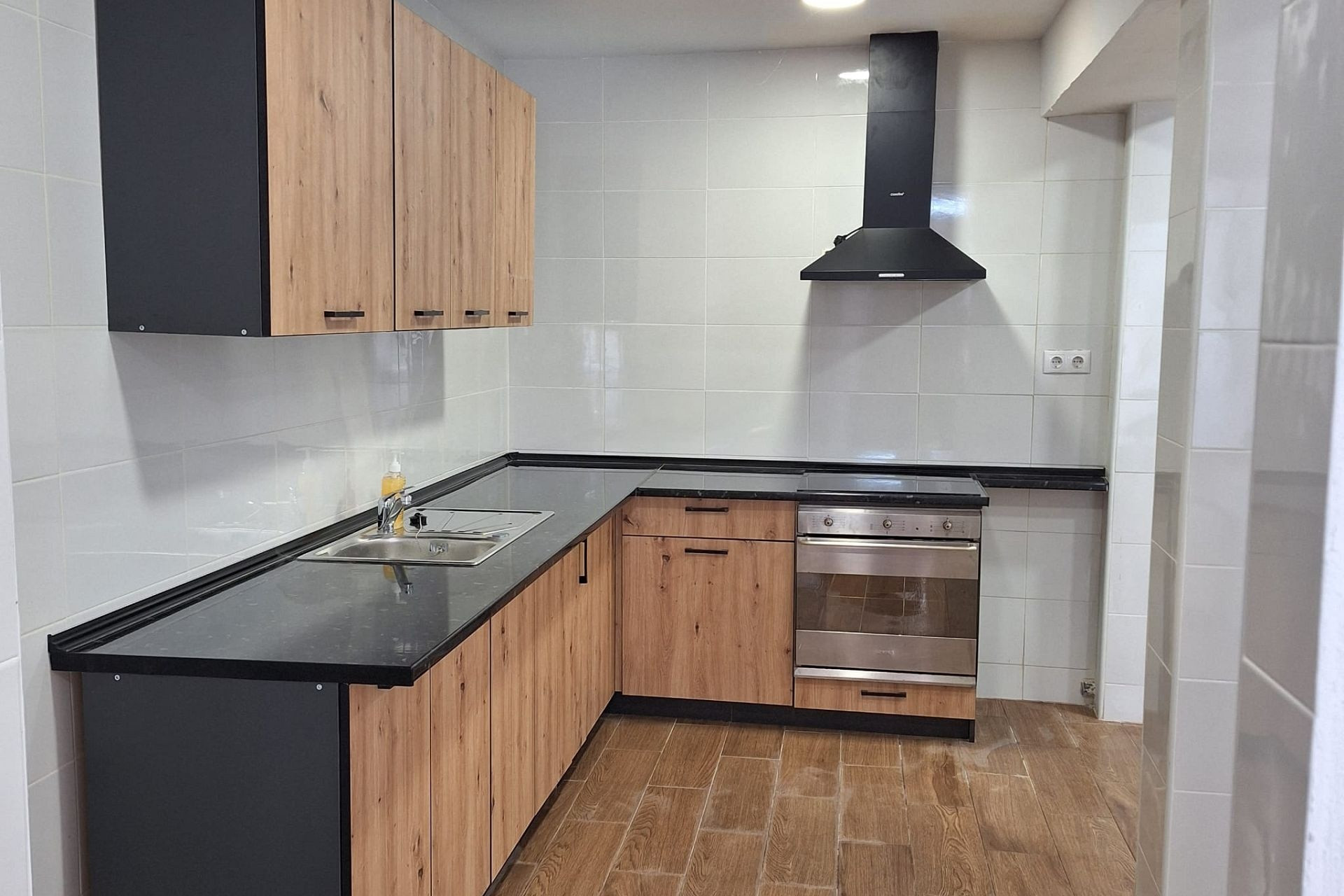 Revente - Maison mitoyenne -
Sax