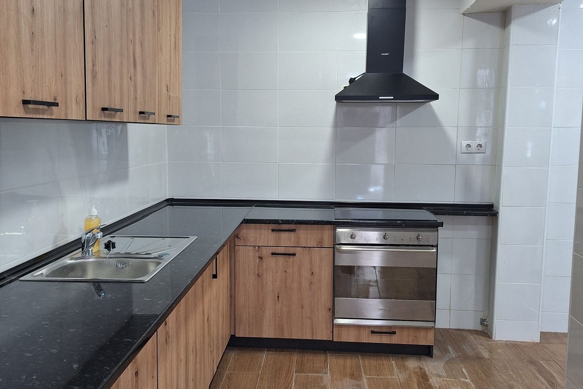 Revente - Maison mitoyenne -
Sax