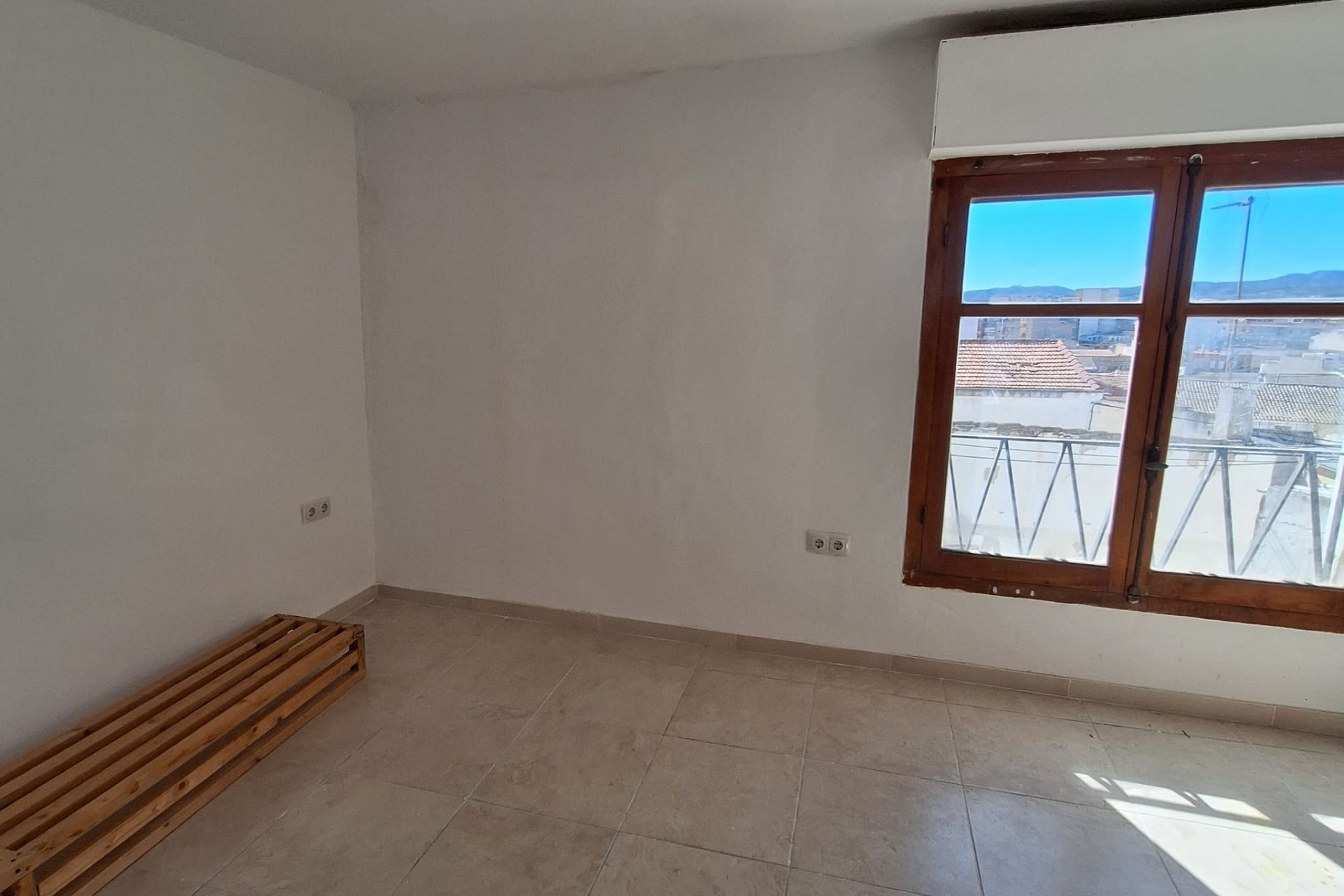 Revente - Maison mitoyenne -
Sax