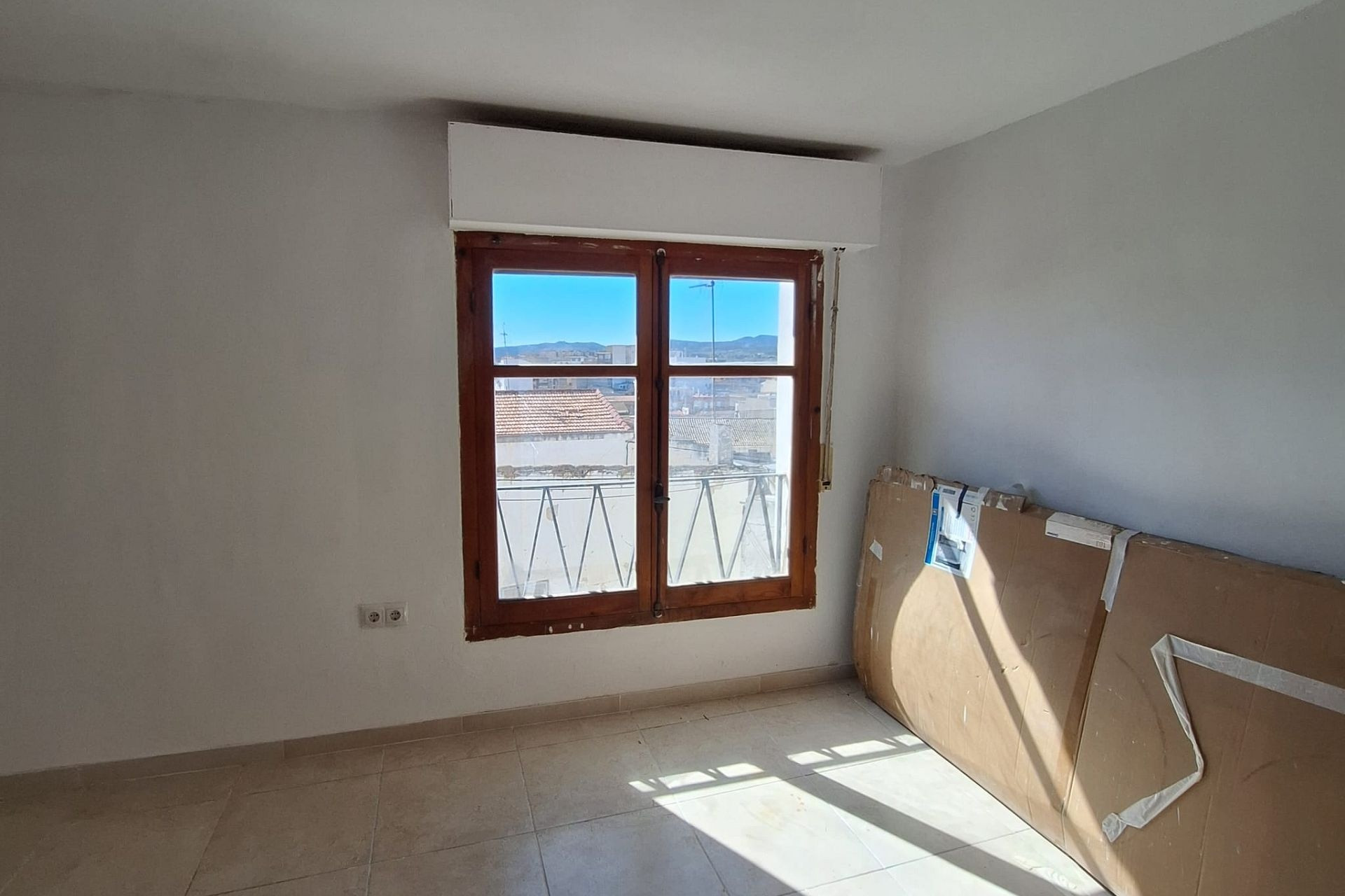 Revente - Maison mitoyenne -
Sax