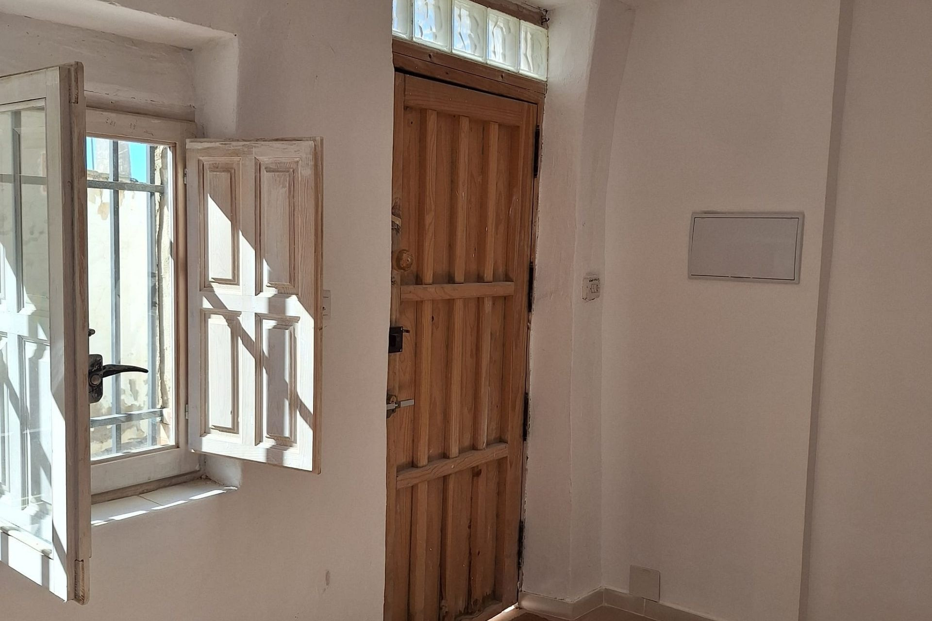 Revente - Maison mitoyenne -
Sax