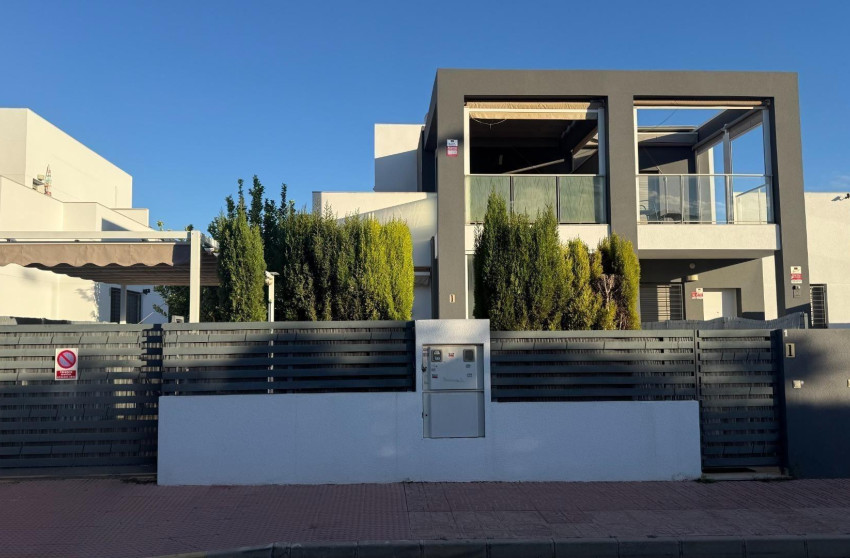 Revente - Maison mitoyenne -
Torrevieja - Aguas Nuevas