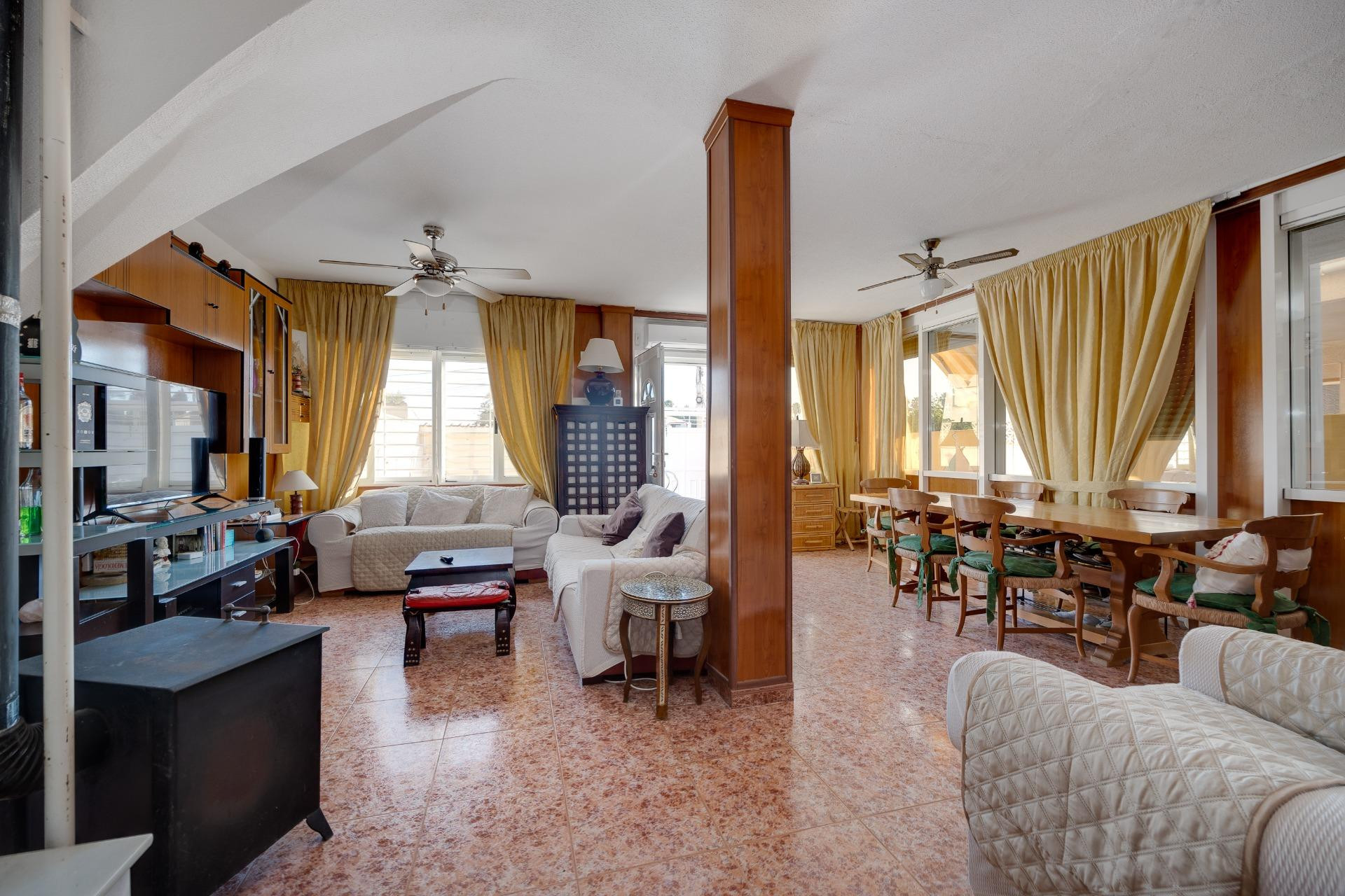 Revente - Maison mitoyenne -
Torrevieja - La Siesta - El Salado - Torreta