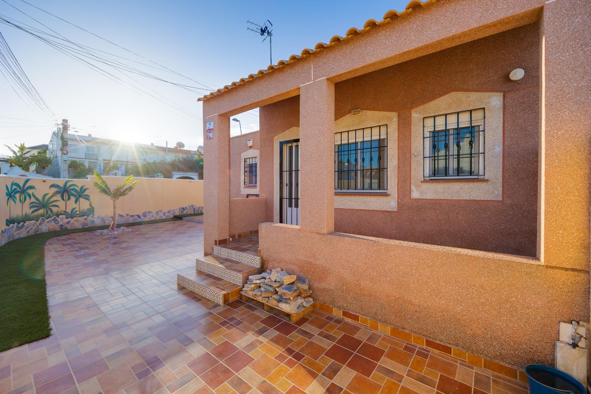 Revente - Maison mitoyenne -
Torrevieja - Los Balcones - Los Altos del Edén