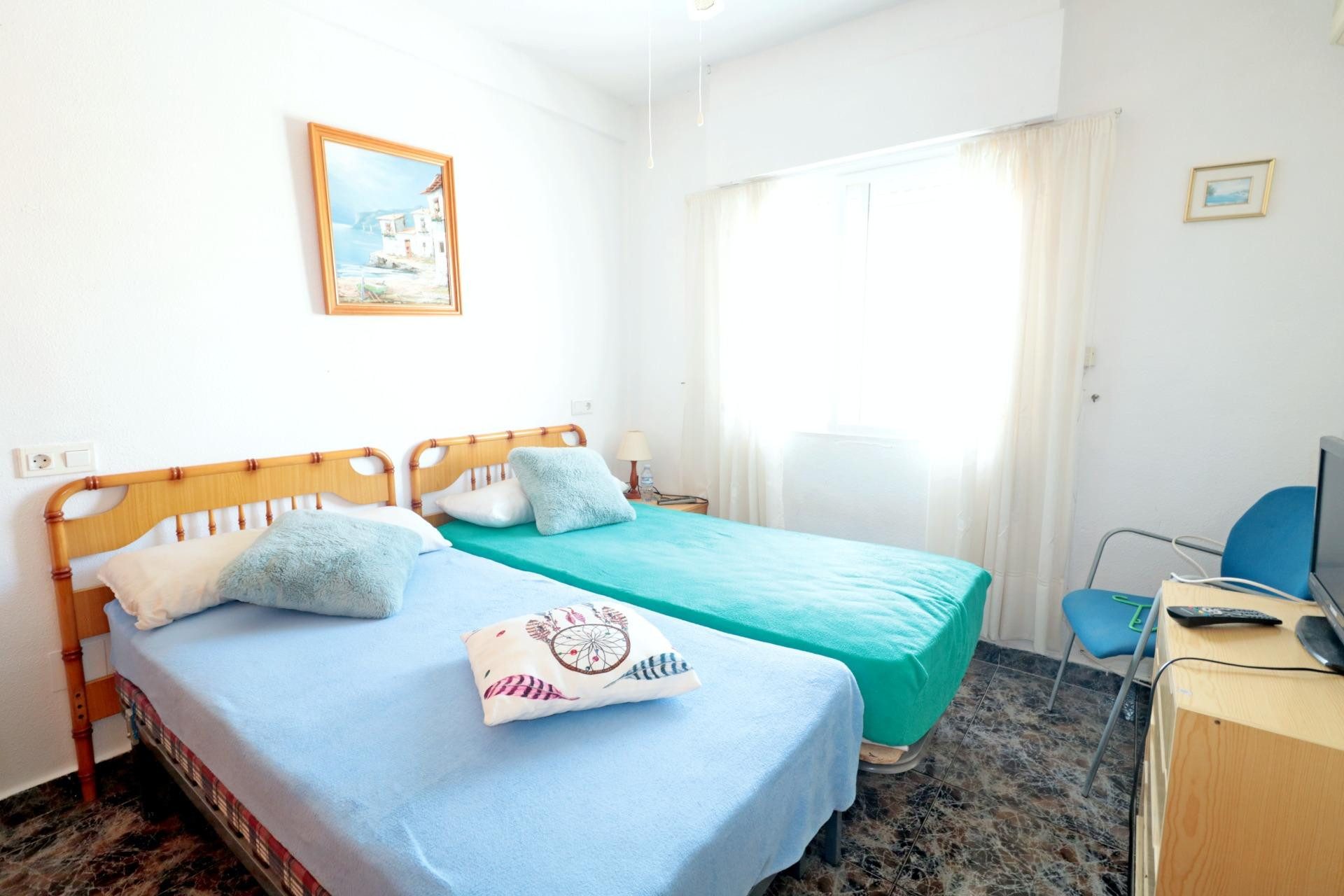 Revente - Maison mitoyenne -
Torrevieja - Torretas