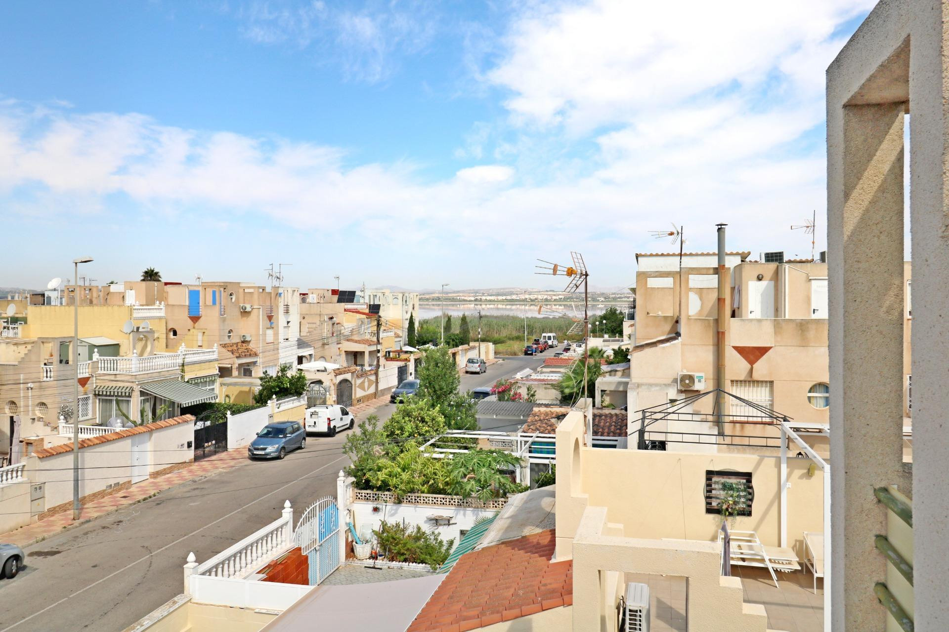 Revente - Maison mitoyenne -
Torrevieja - Torretas