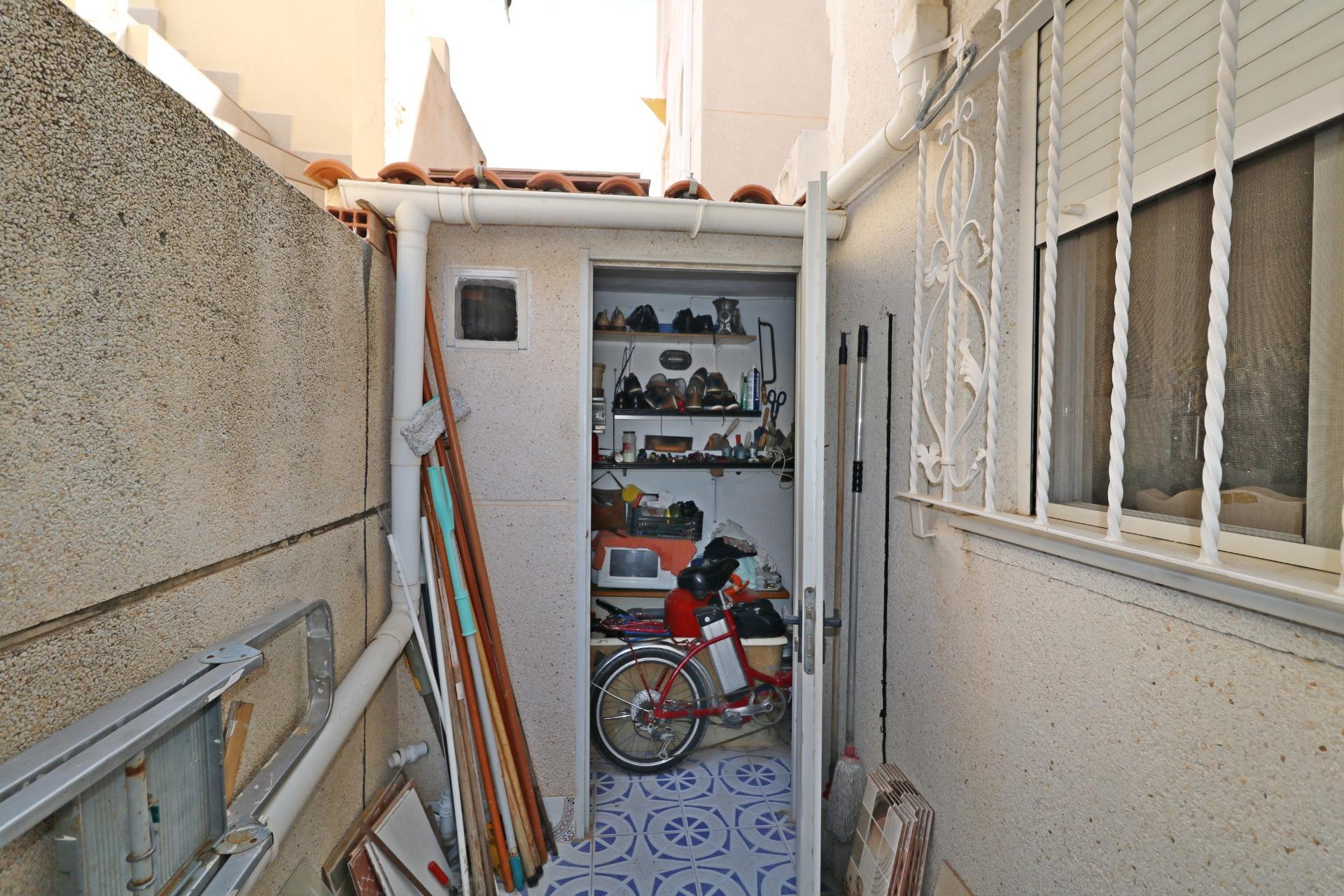 Revente - Maison mitoyenne -
Torrevieja - Torretas