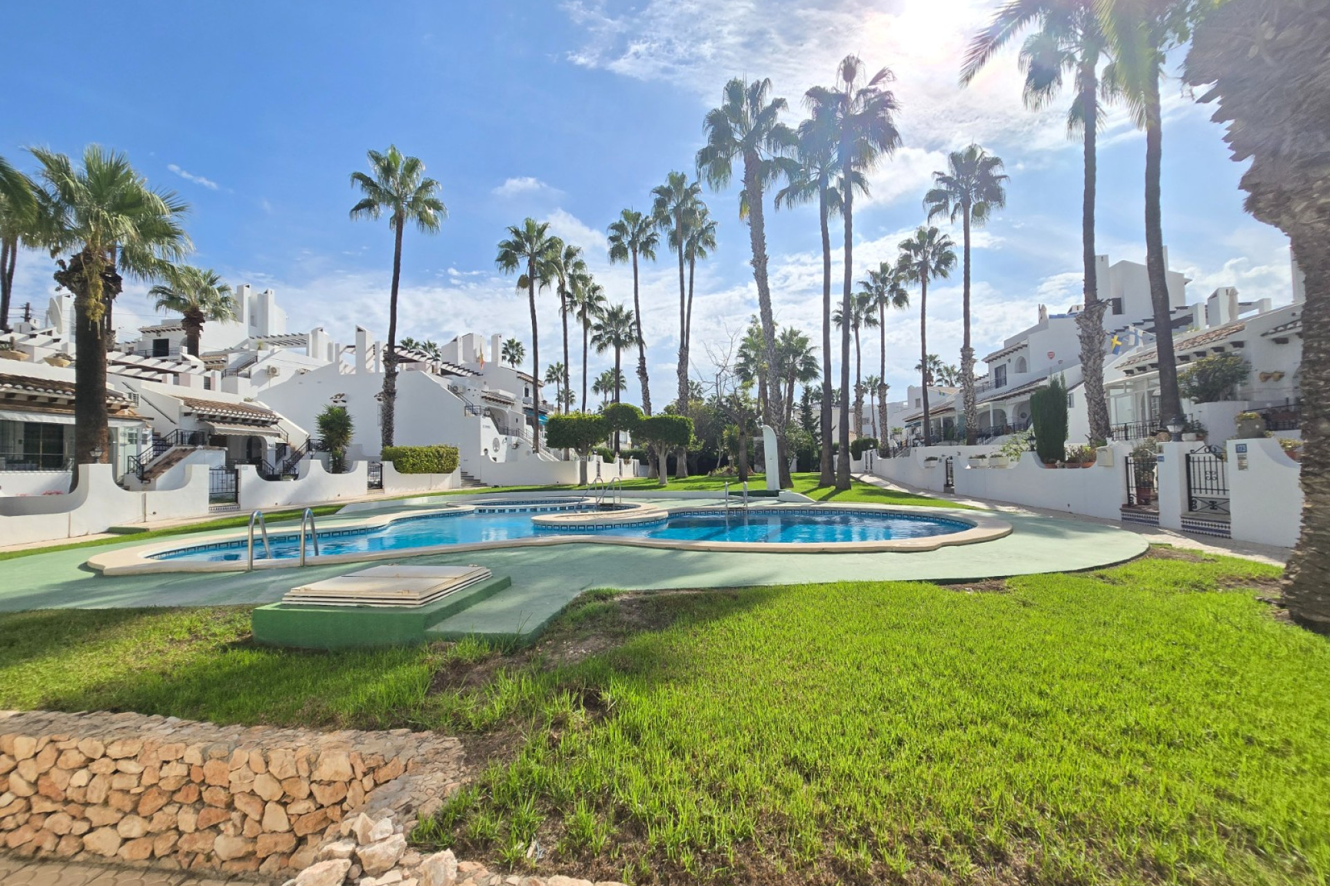 Revente - Maison mitoyenne -
Villamartín - Costa Blanca
