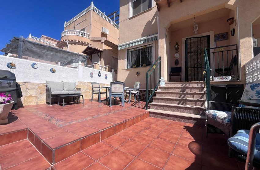 Revente - Maison mitoyenne -
Villamartín