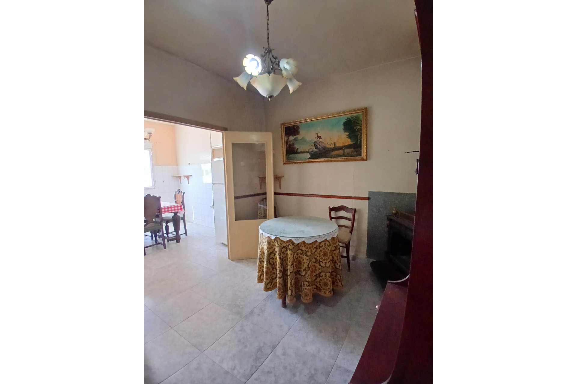 Revente - Maison mitoyenne -
Yecla