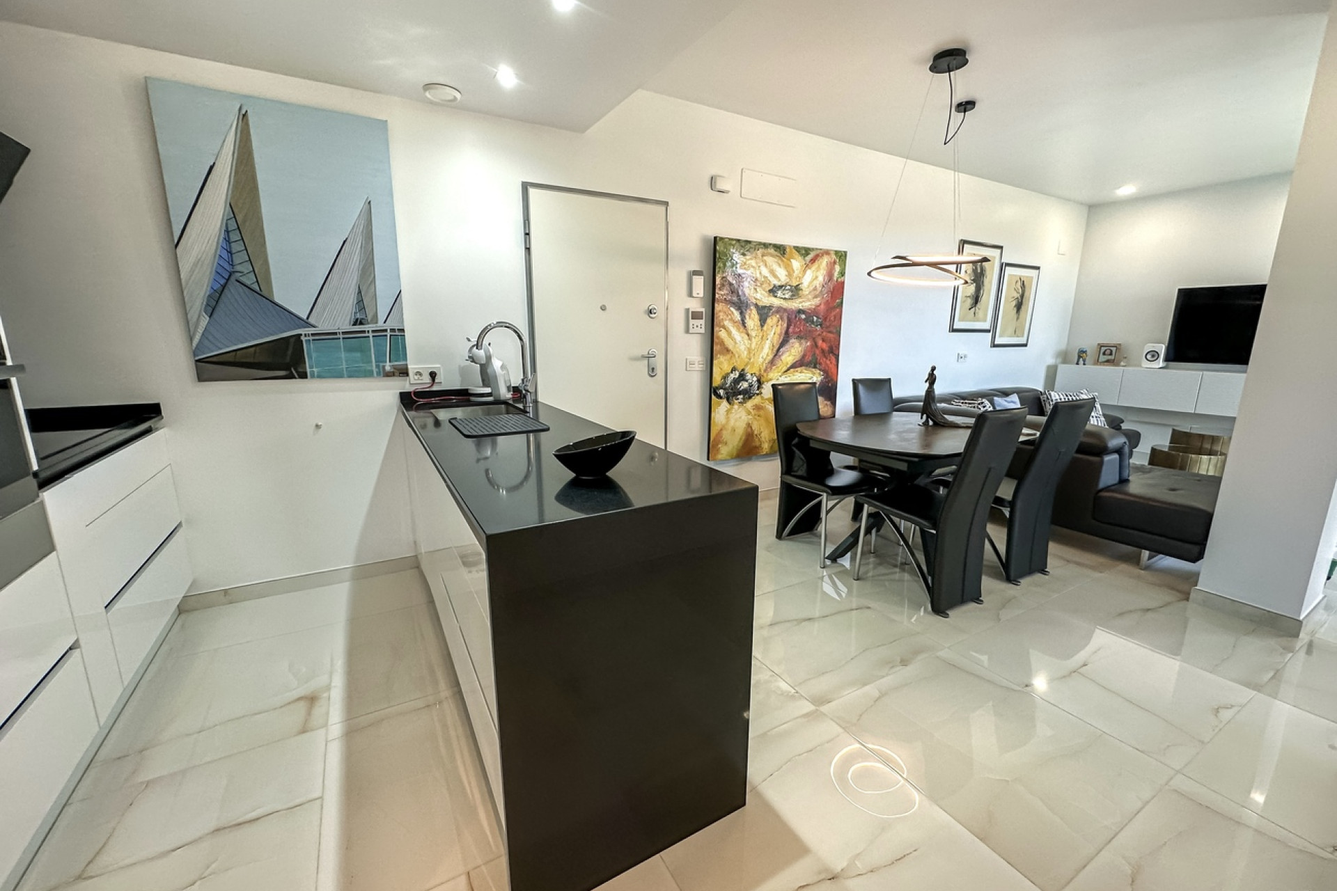 Revente - Penthouse -
Torrevieja - AMANECER