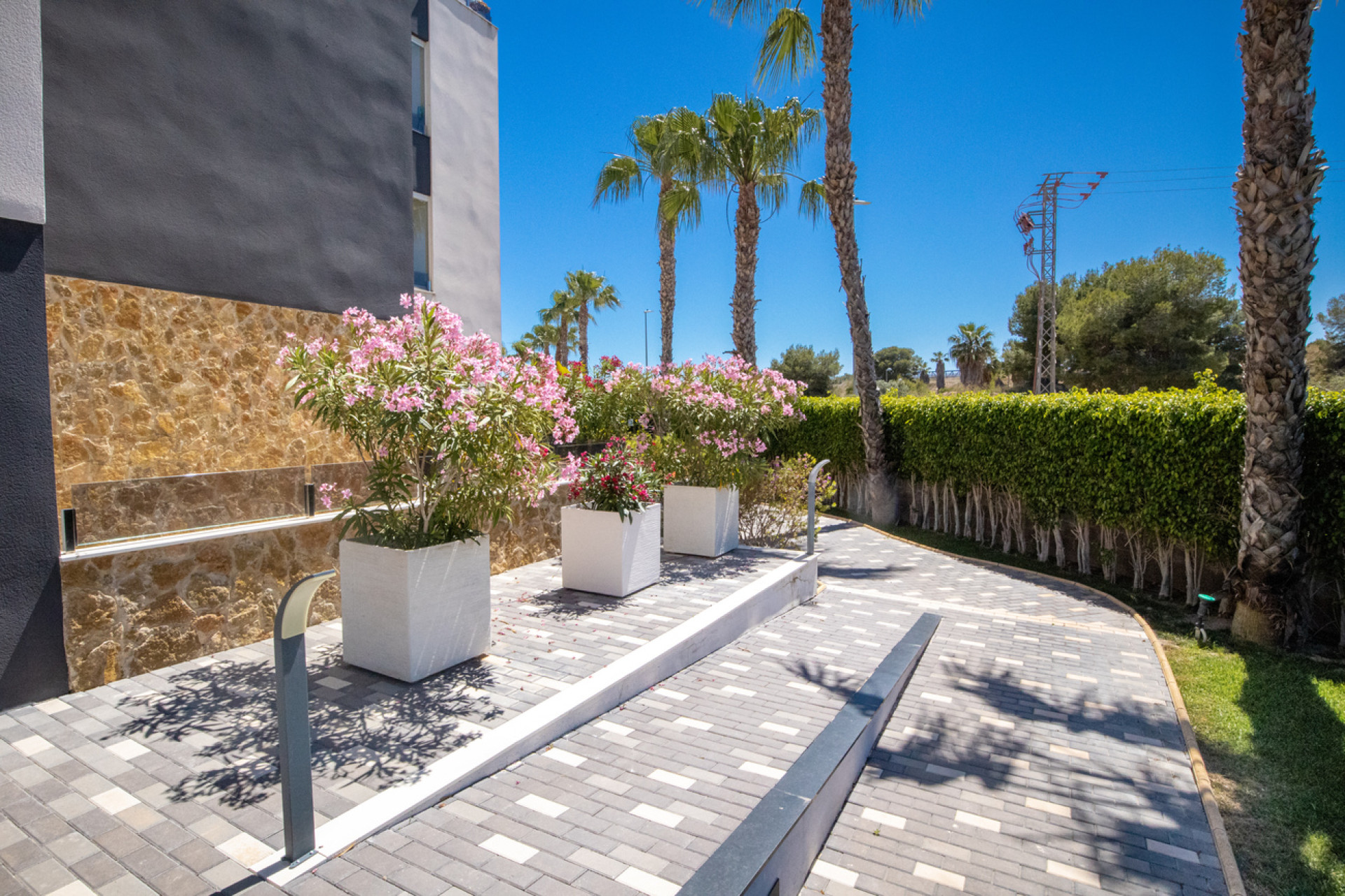 Revente - Penthouse -
Torrevieja - AMANECER