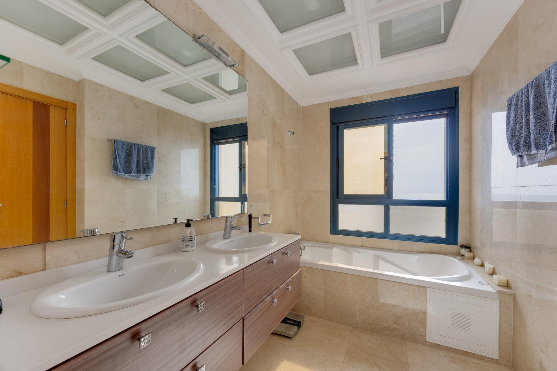 Revente - Penthouse -
Torrevieja - La Veleta
