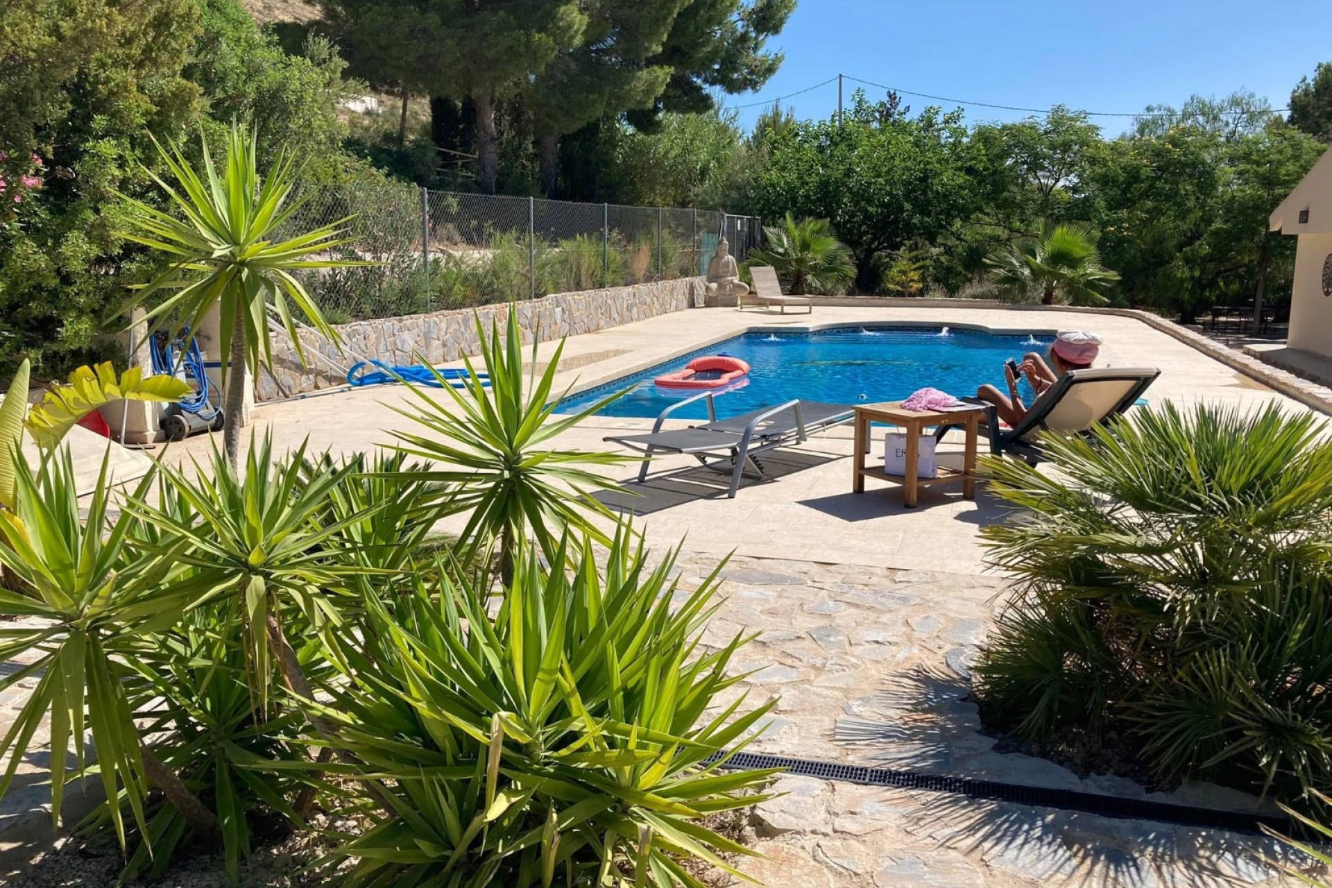 Revente - propriété équestre -
Hondón de las Nieves - HONDON DE LAS NIEVES