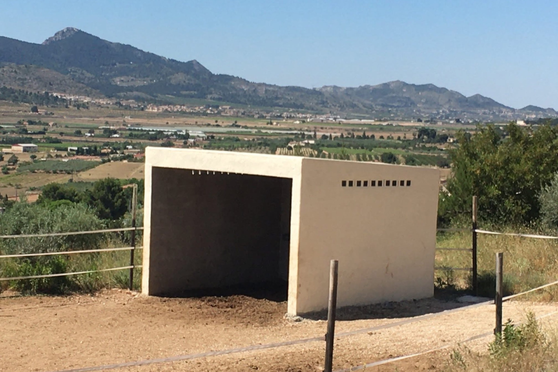 Revente - propriété équestre -
Hondón de las Nieves - HONDON DE LAS NIEVES