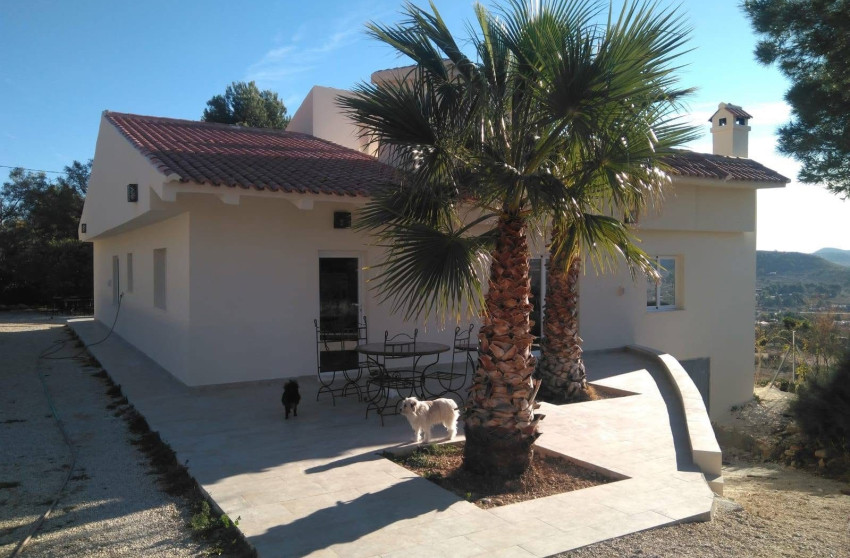 Revente - propriété équestre -
Hondón de las Nieves - HONDON DE LAS NIEVES