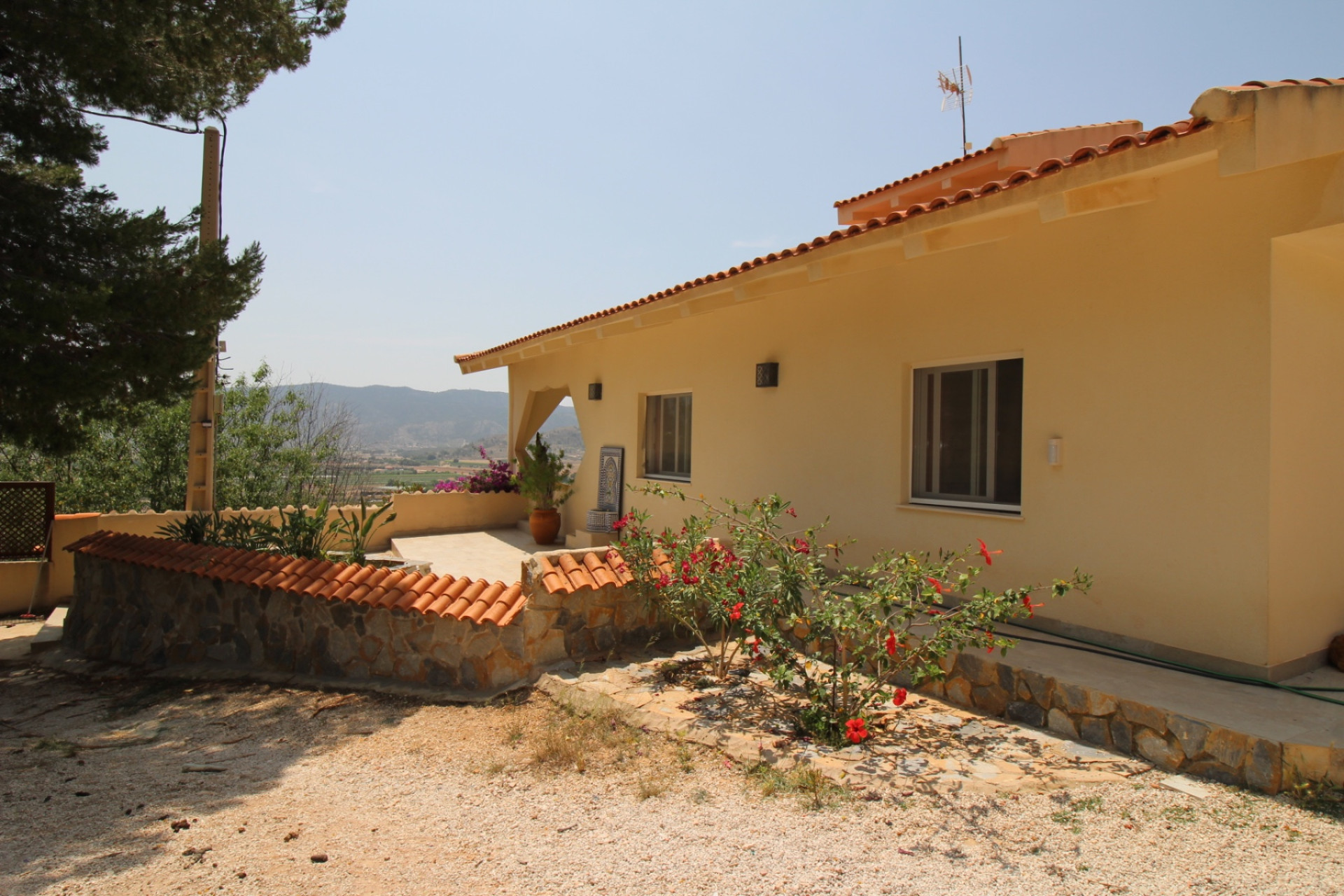 Revente - propriété équestre -
Hondón de las Nieves - HONDON DE LAS NIEVES