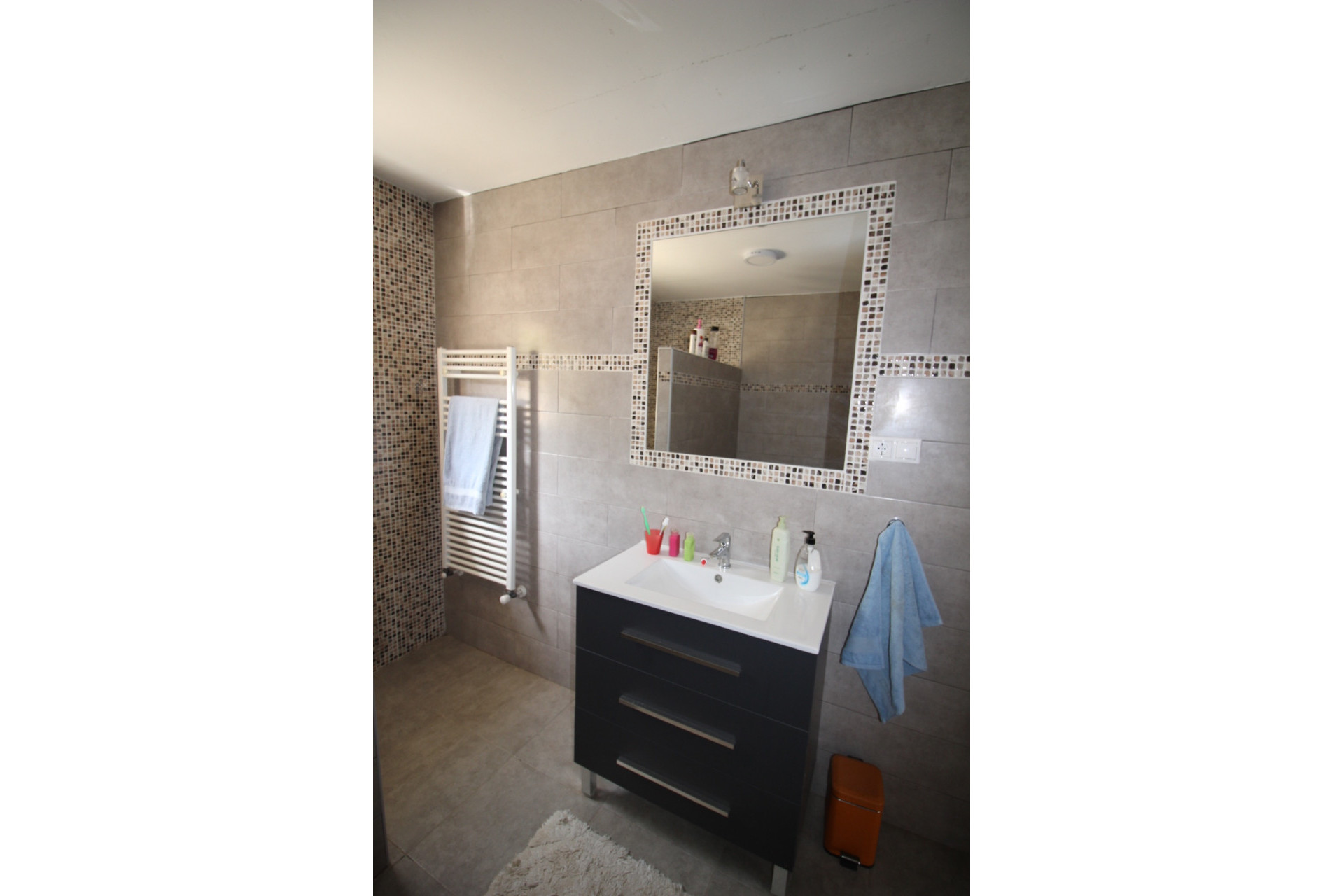 Revente - propriété équestre -
Hondón de las Nieves - HONDON DE LAS NIEVES