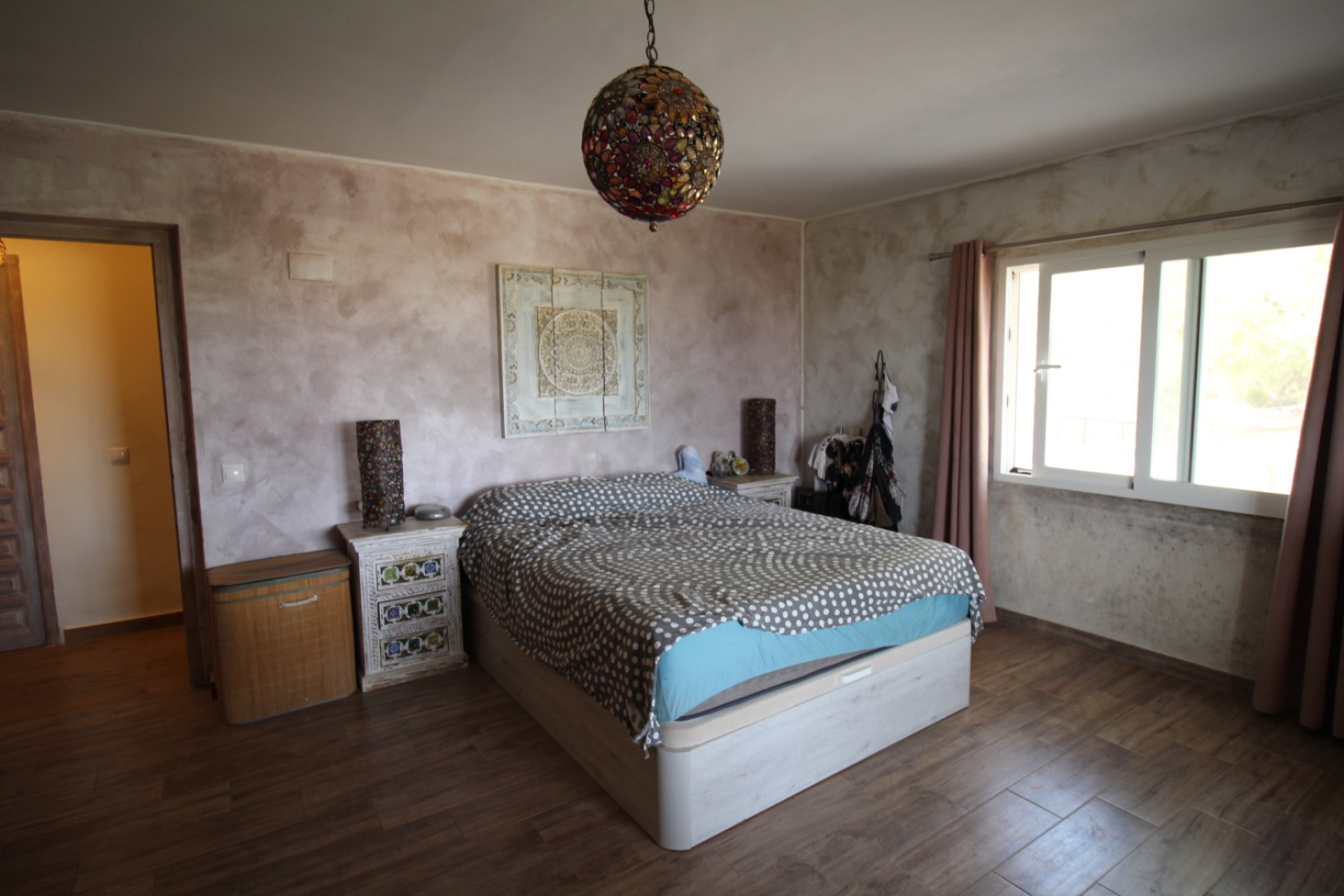 Revente - propriété équestre -
Hondón de las Nieves - HONDON DE LAS NIEVES