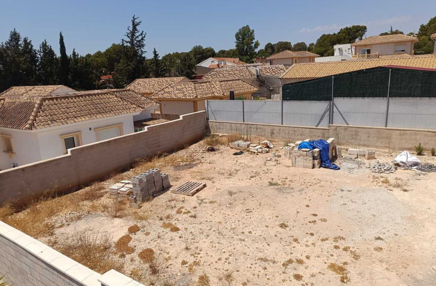 Revente - Terrain -
Fortuna - El Reloj