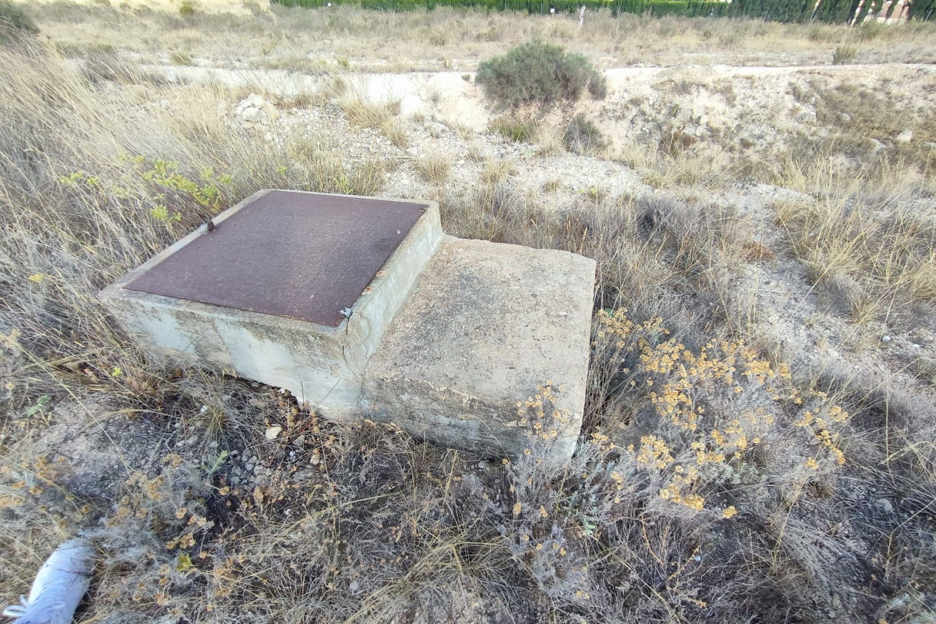 Revente - Terrain -
Sax