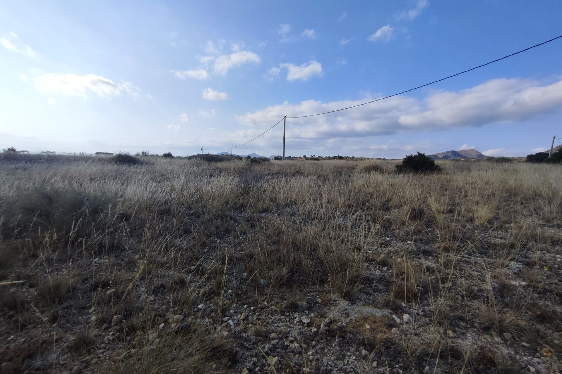 Revente - Terrain -
Sax