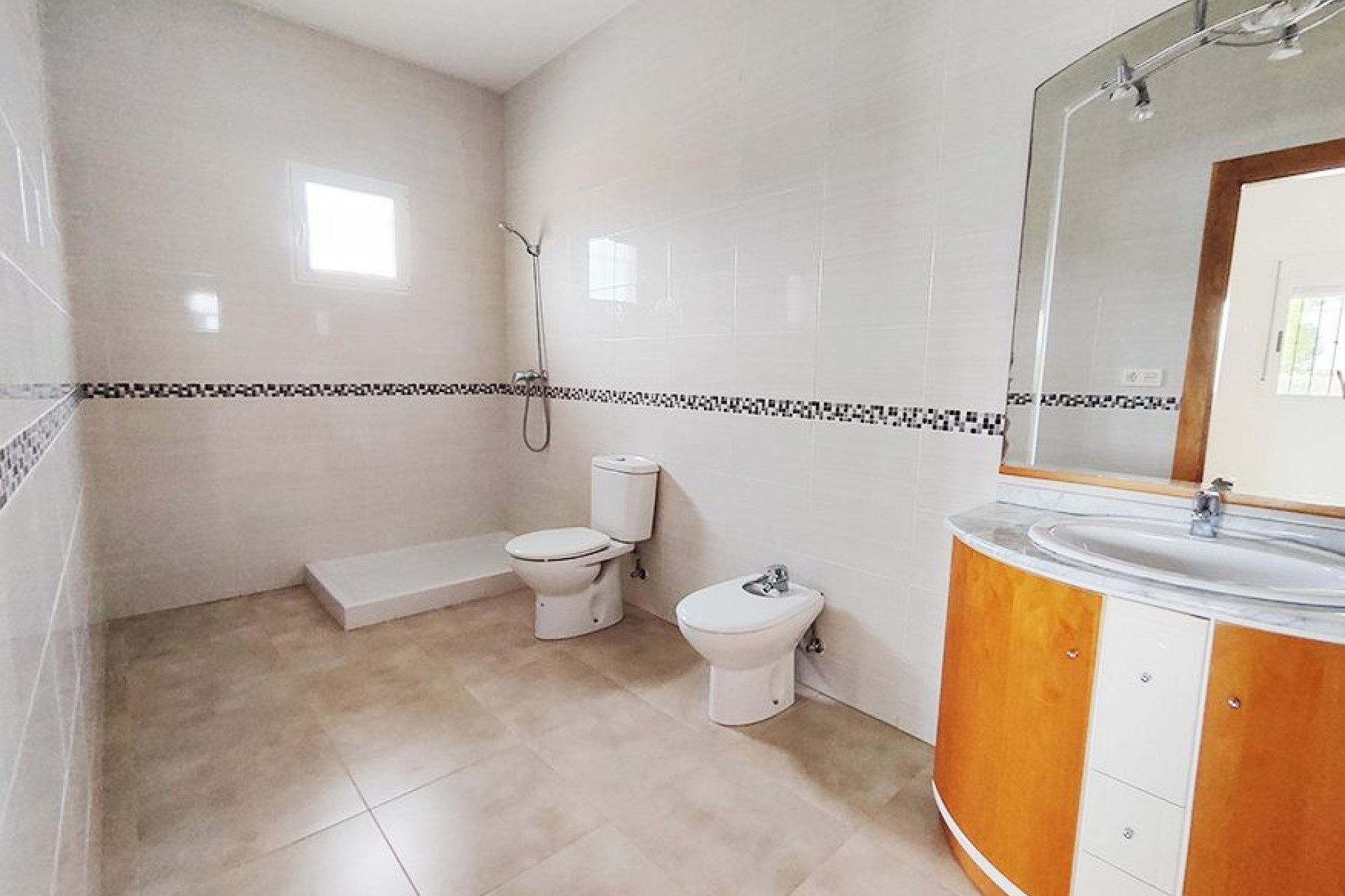 Revente - Villa -
Abanilla