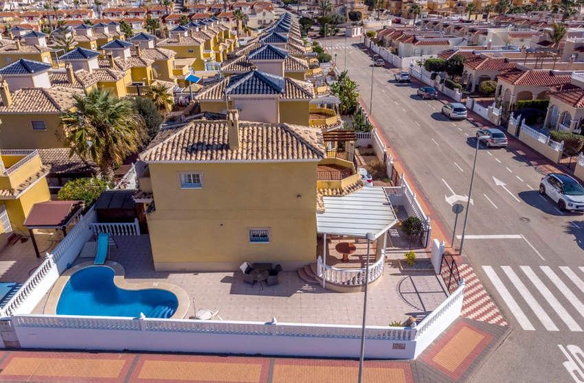 Revente - Villa -
Algorfa