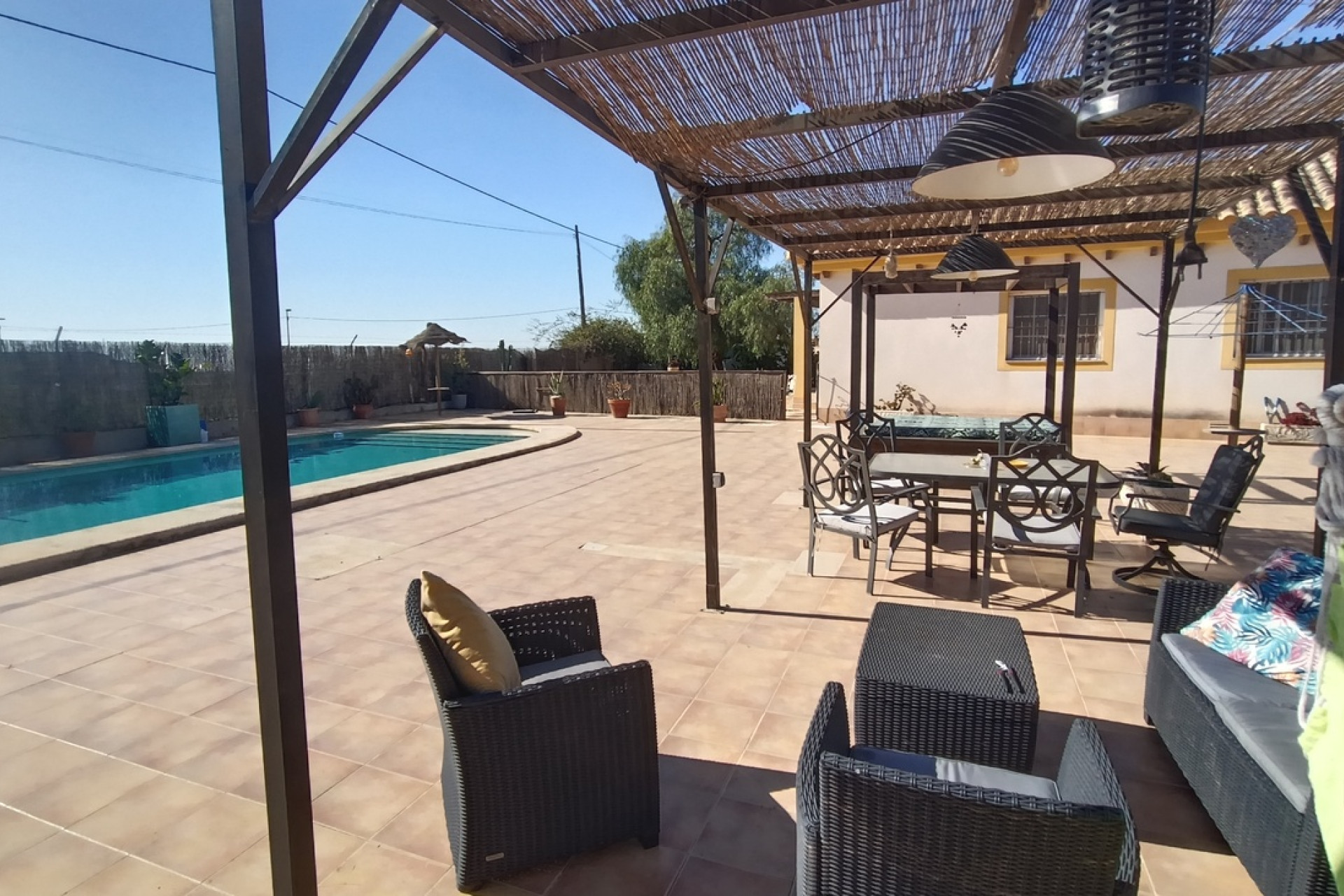 Revente - Villa -
Avileses - Inland