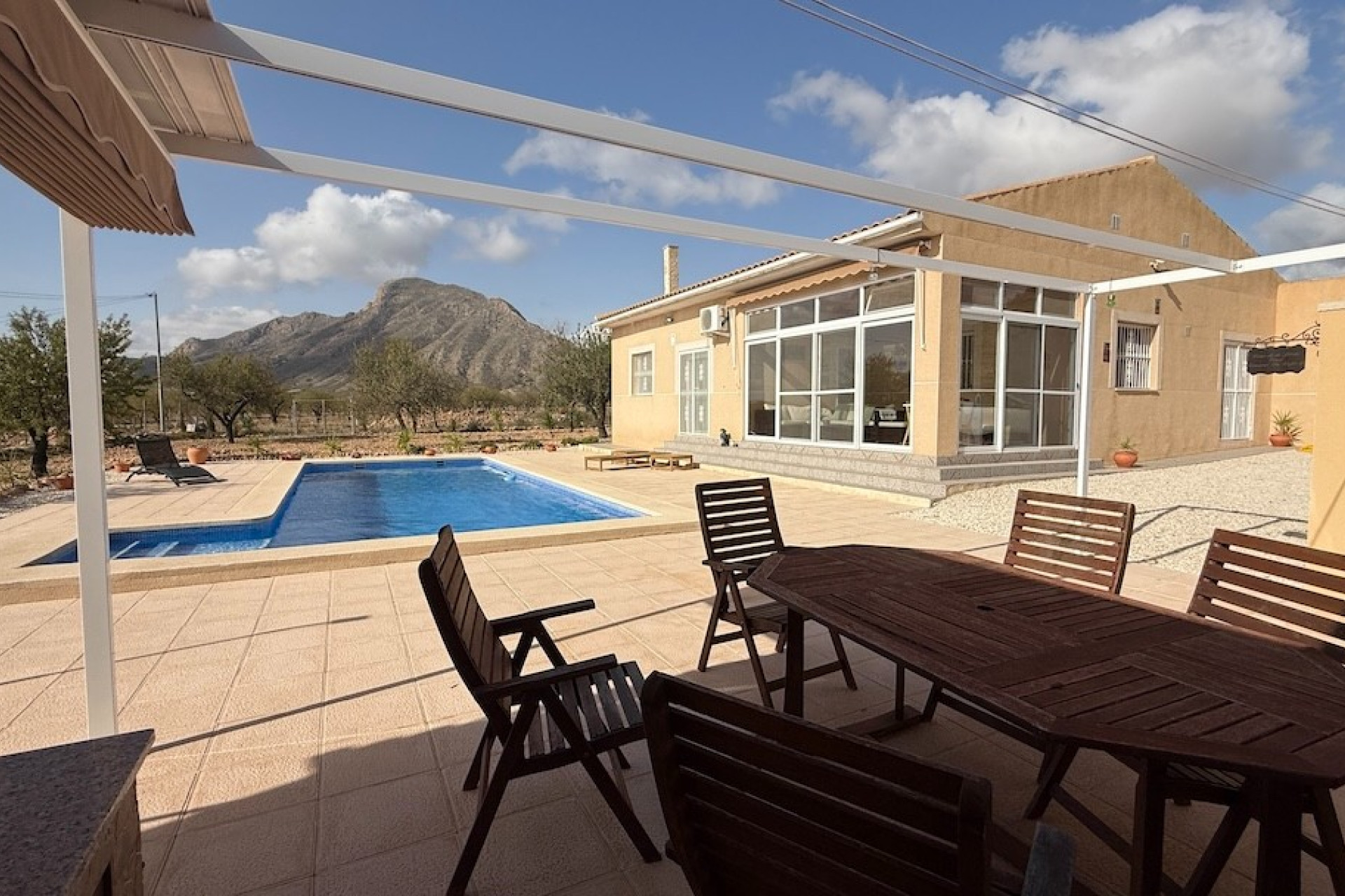 Revente - Villa -
BARBARROJA - Barbarroja