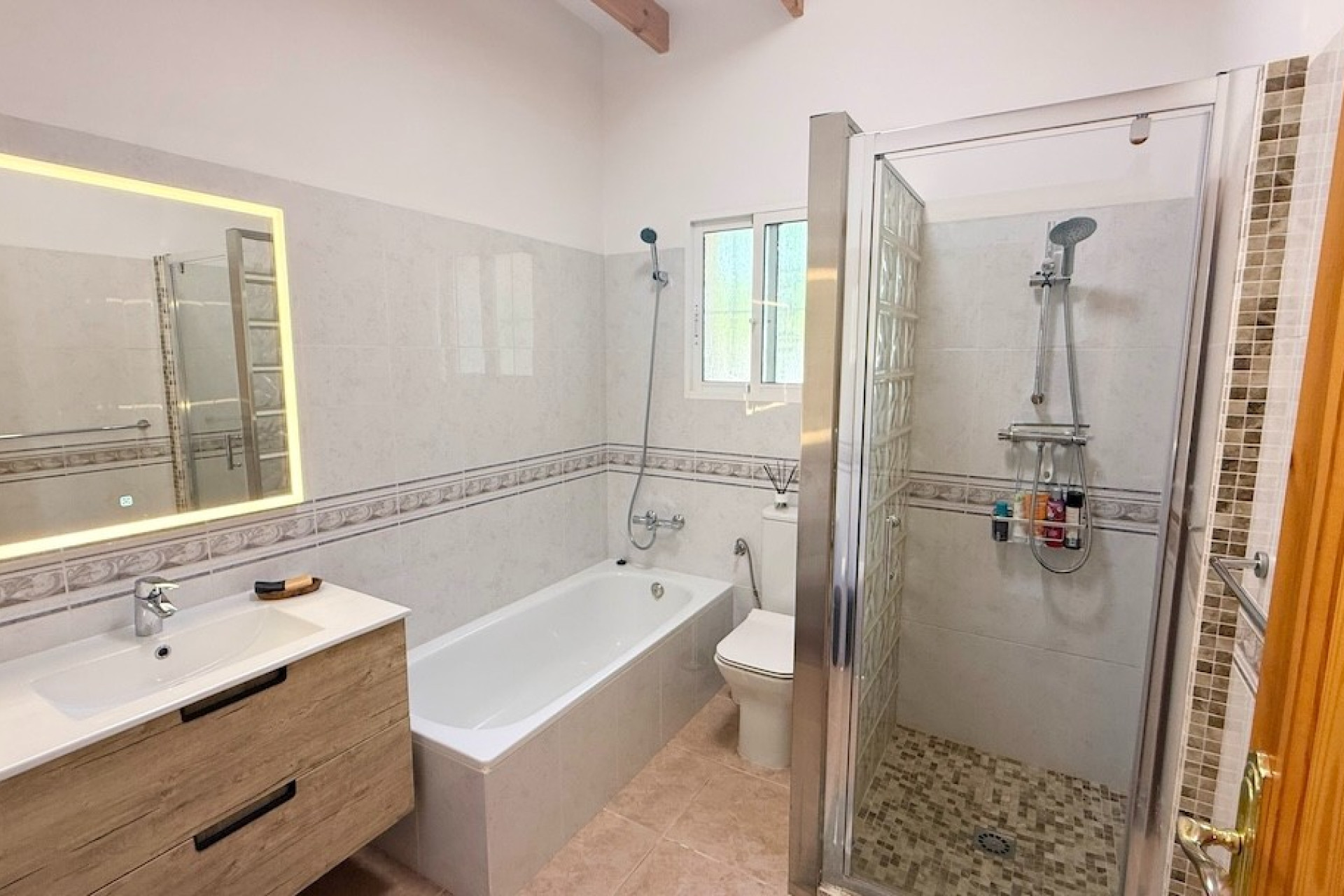 Revente - Villa -
BARBARROJA - Barbarroja