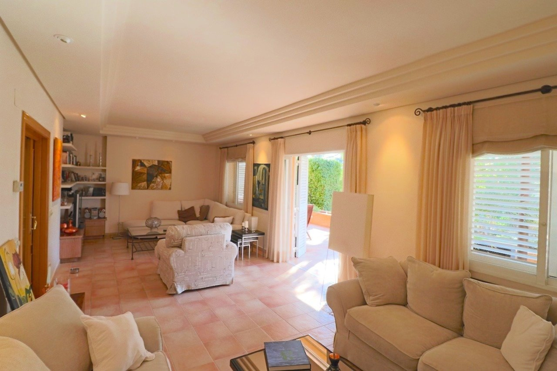 Revente - Villa -
Benidorm - Urbanizaciones