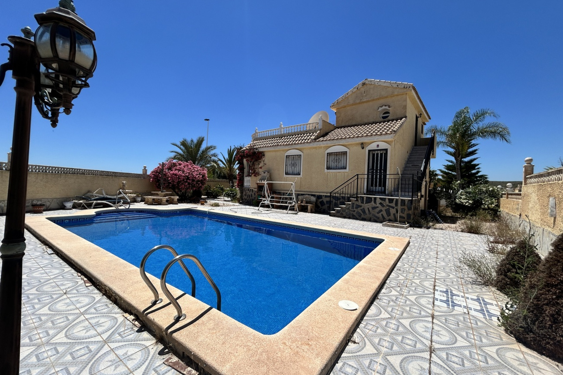 Revente - Villa -
Camposol - Inland