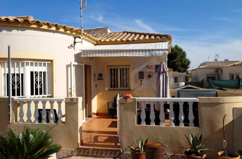 Revente - Villa -
Castalla