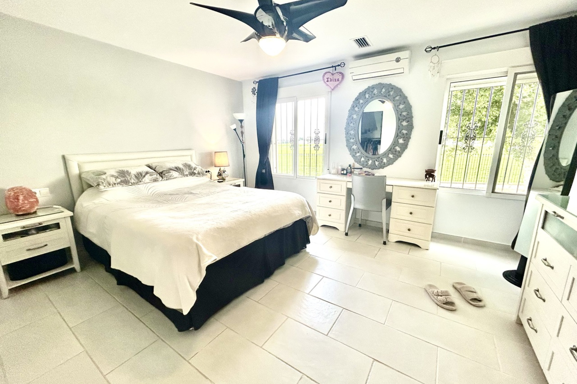Revente - Villa -
Catral