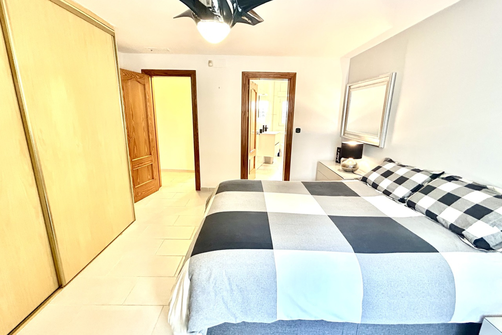 Revente - Villa -
Catral