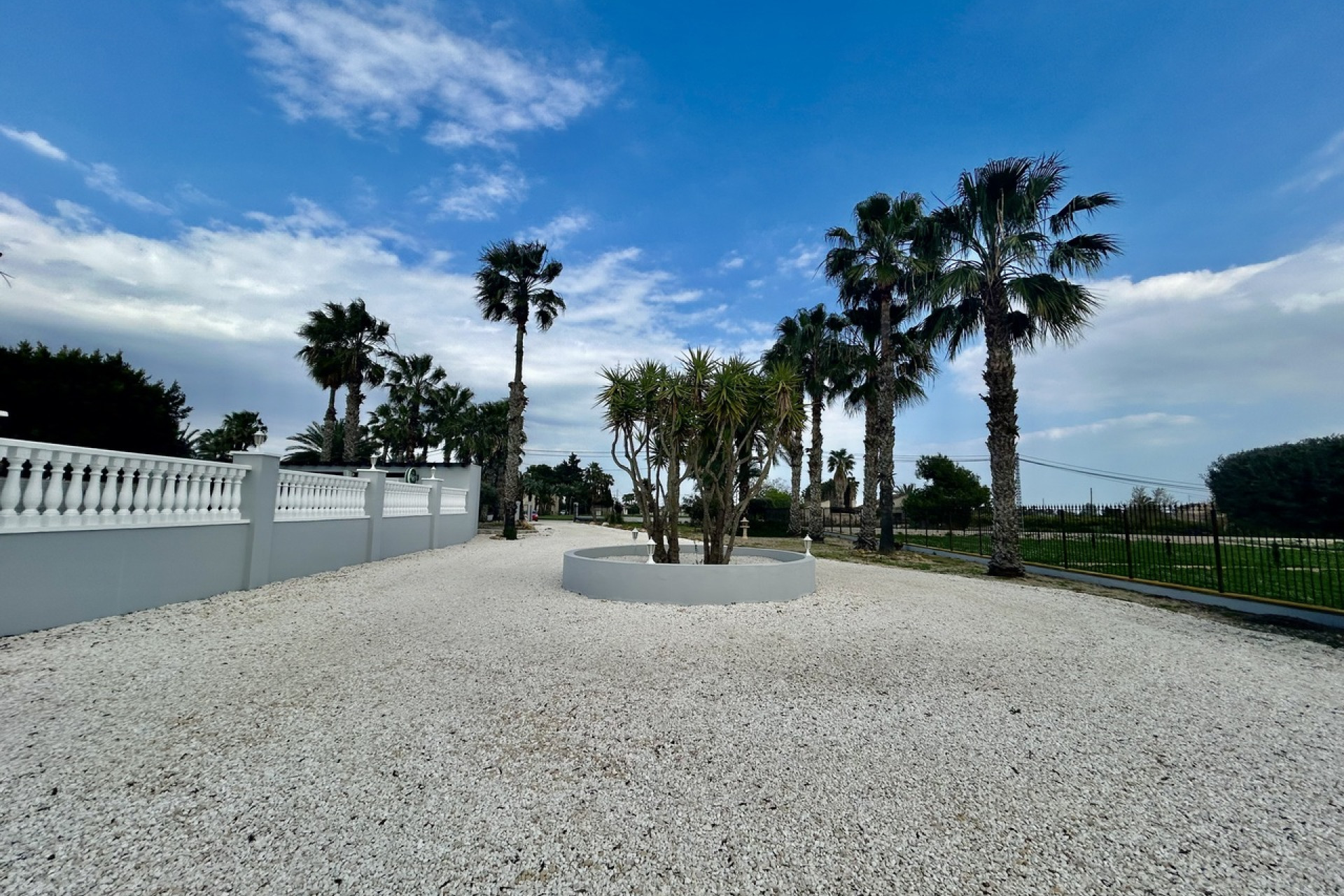 Revente - Villa -
Catral