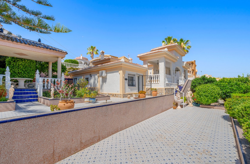 Revente - Villa -
Ciudad Quesada - La Marquesa Golf