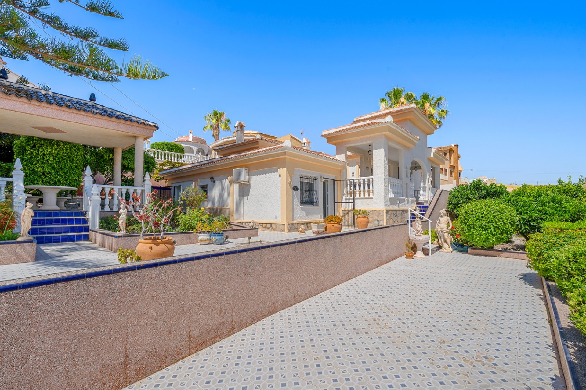 Revente - Villa -
Ciudad Quesada - La Marquesa Golf
