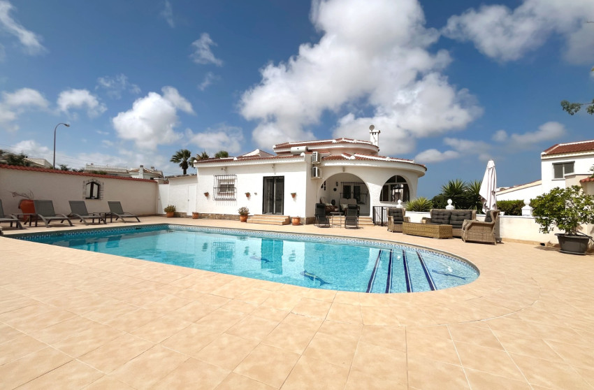 Revente - Villa -
Ciudad Quesada - La Marquesa Golf