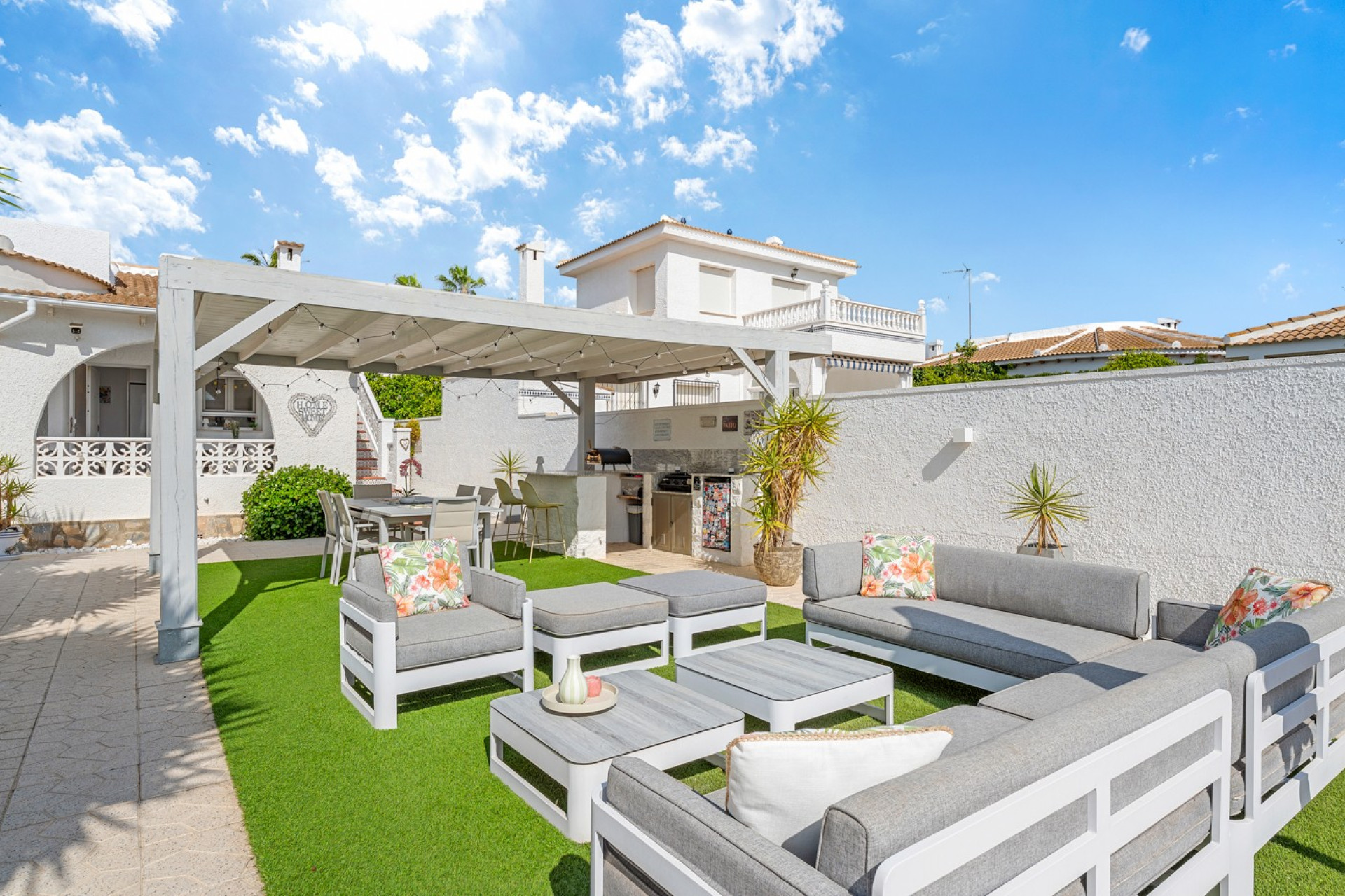 Revente - Villa -
Ciudad Quesada - Pueblo Bravo